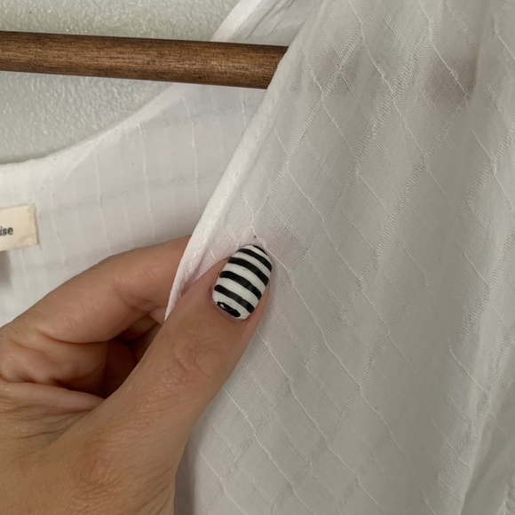 Silence + Noise Anthropologie Women's White Top - Picture 3 of 7